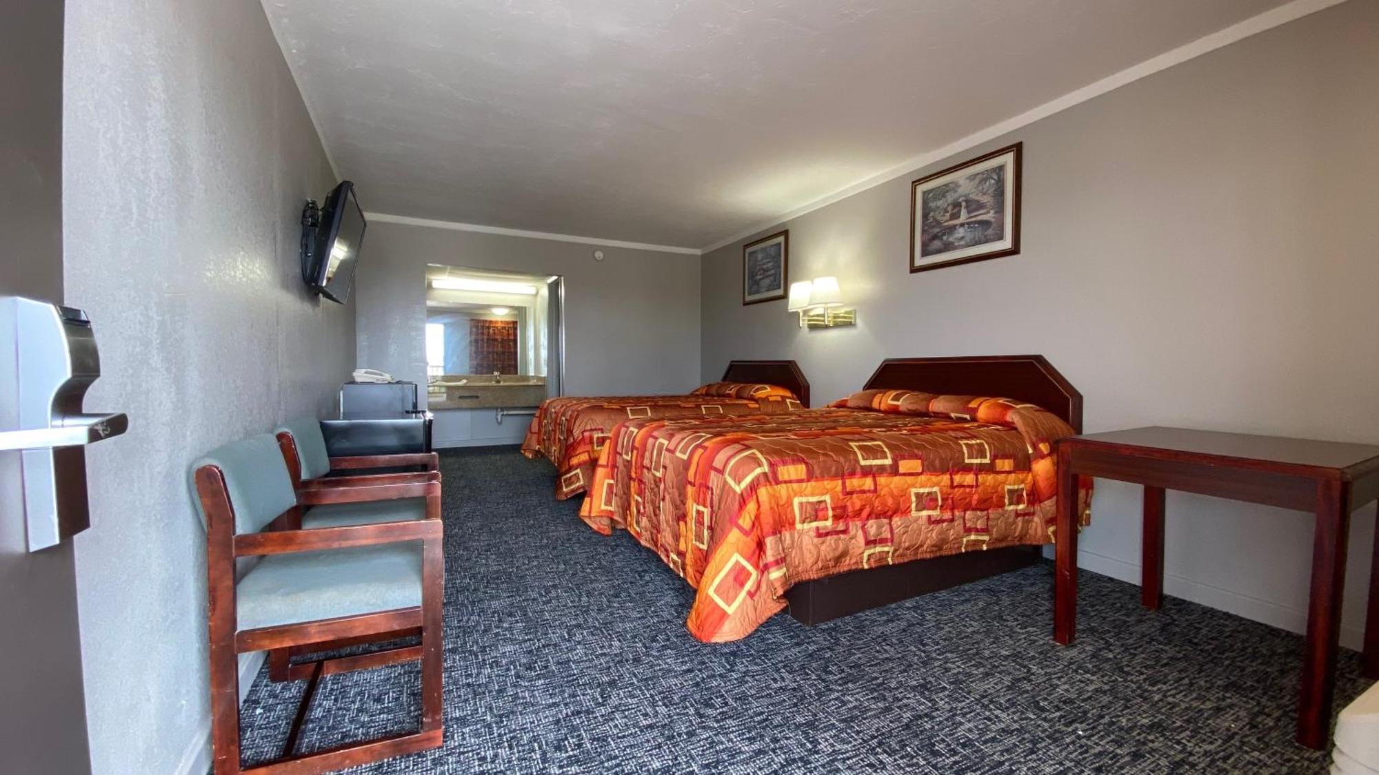 Hotel 81 El Reno Екстериор снимка