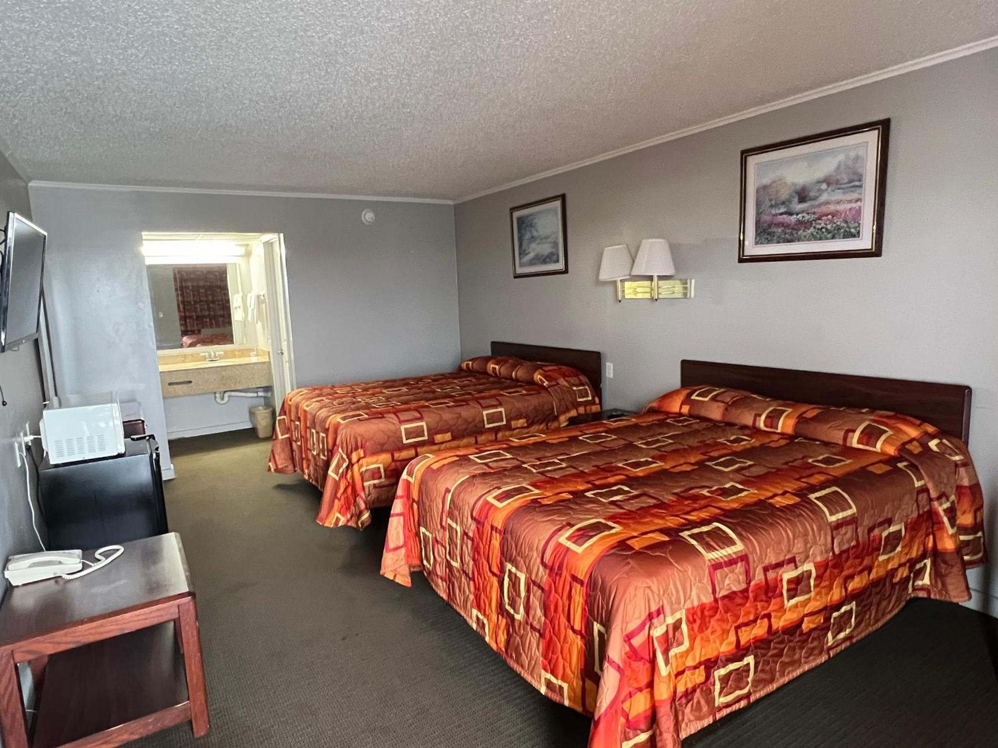 Hotel 81 El Reno Екстериор снимка