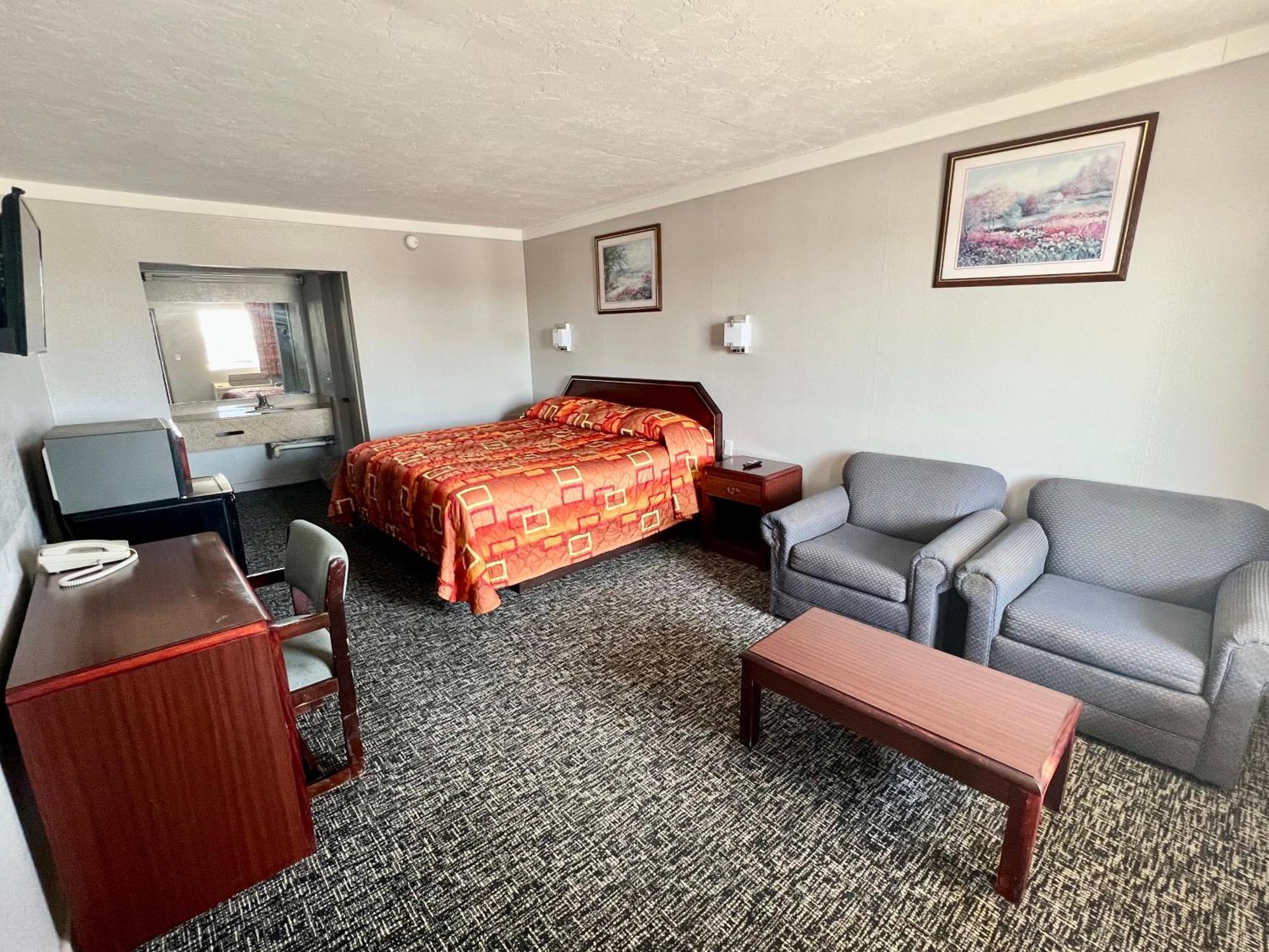 Hotel 81 El Reno Екстериор снимка